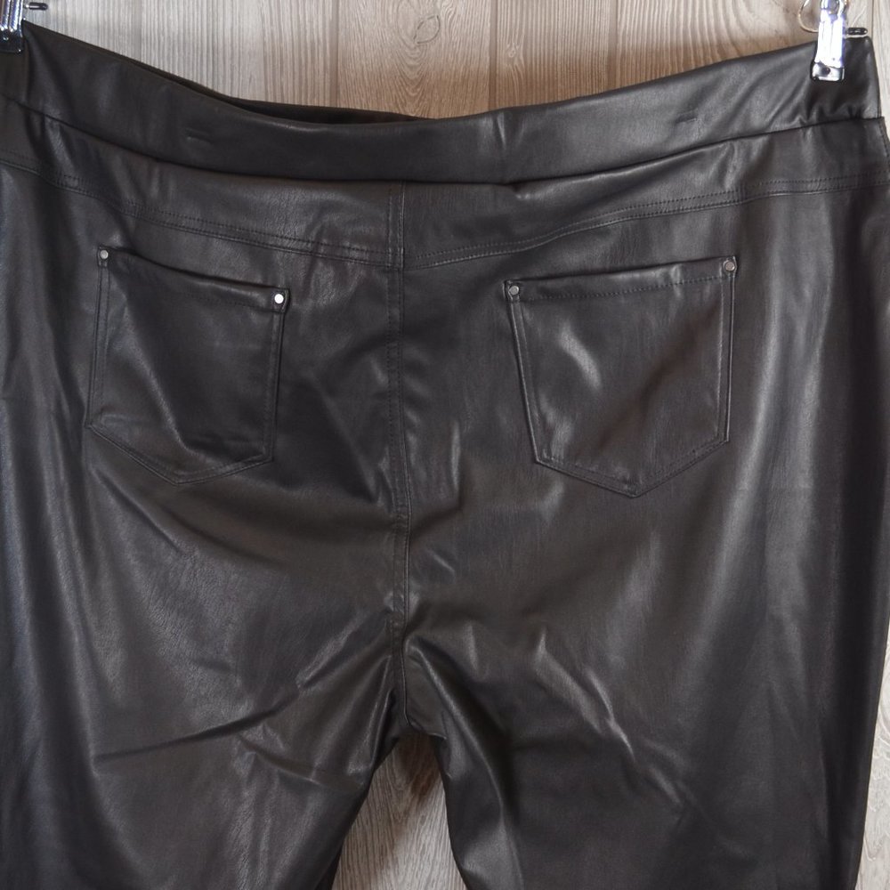 NWT Terra & Sky Leather like Pants 3X PLUS SIZE - Picture 8 of 9